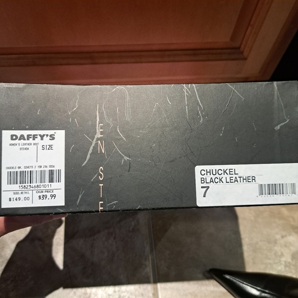 Steve Madden Chuckel Black leather booties - Picture 6 of 6